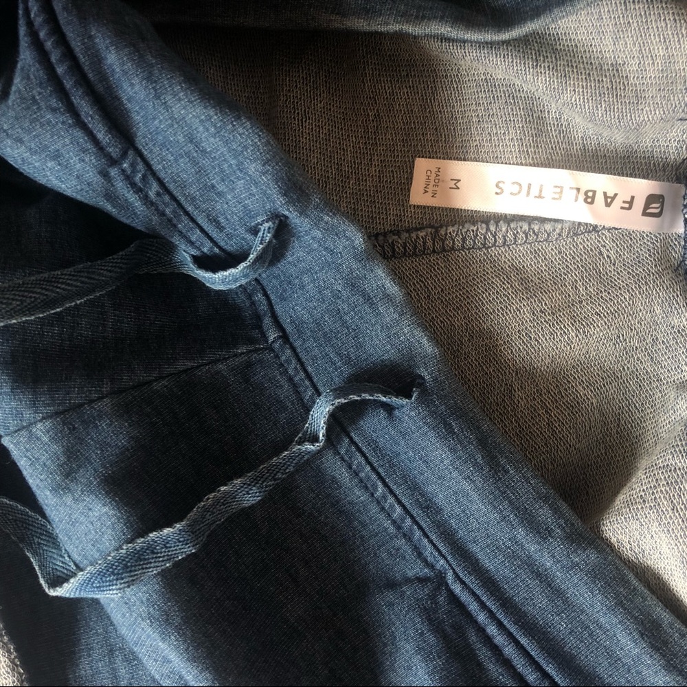 Fabletics Shorts Drawstring Waist - Picture 2 of 4
